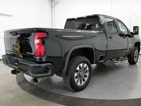 Used 2024 Chevrolet Silverado 2500 Custom w/ Custom Value Package AWD/4WD image 7