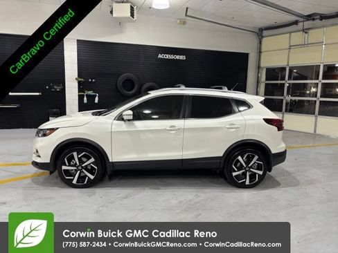 Used 2020 Nissan Rogue Sport SL FWD image 4