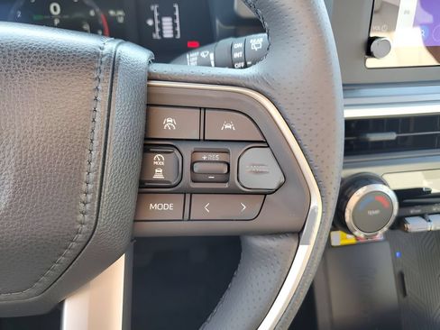 Used 2026 Toyota 4Runner SR5 AWD/4WD image 23