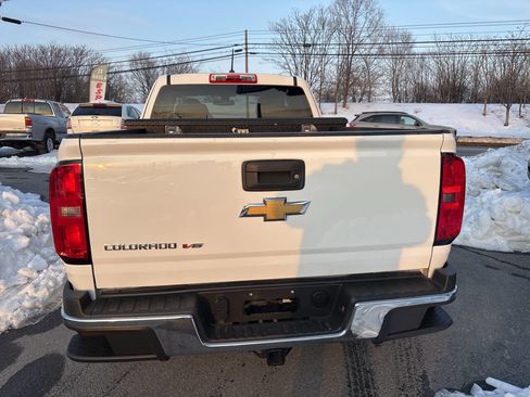 Used 2020 Chevrolet Colorado W/T w/ WT Convenience Package RWD image 6