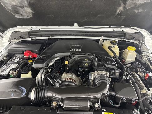 Used 2020 Jeep Gladiator Rubicon AWD/4WD image 37