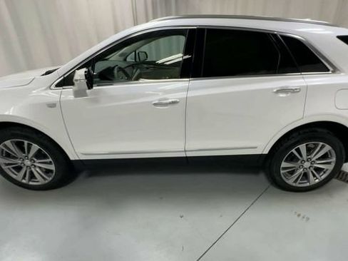 Certified 2024 Cadillac XT5 Premium Luxury FWD image 5