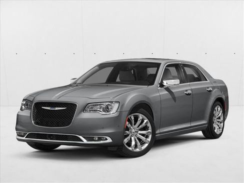 Used 2018 Chrysler 300 Limited image 1