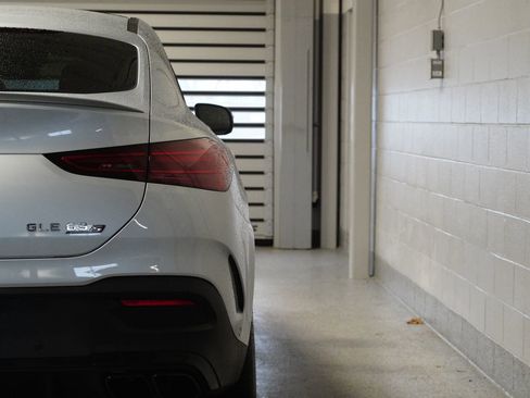 Used 2026 Mercedes-Benz GLE 63 AMG S image 11