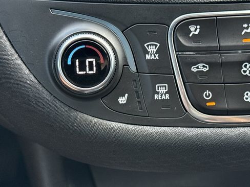 Used 2023 Chevrolet Malibu LT w/ Driver Confidence Package FWD image 18
