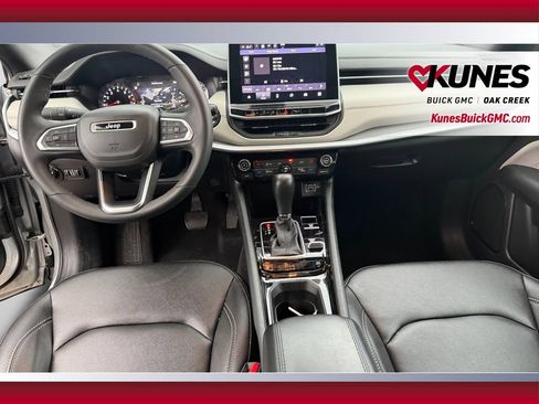 Used 2025 Jeep Compass Limited AWD/4WD image 25