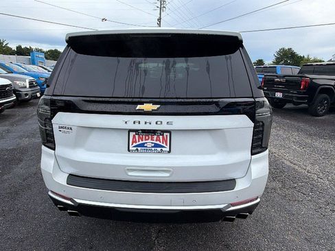 Used 2025 Chevrolet Tahoe High Country AWD/4WD image 10