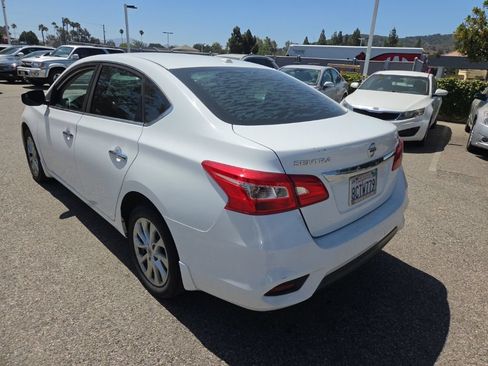 Used 2018 Nissan Sentra SV FWD image 3