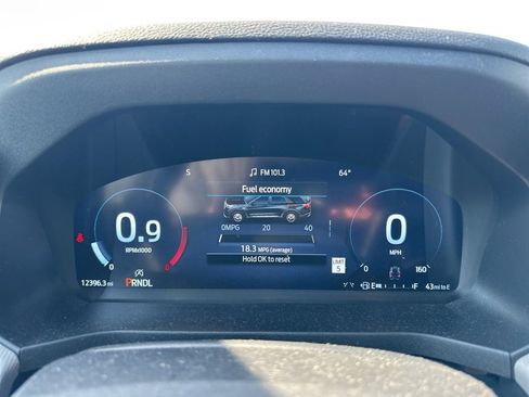 Used 2025 Ford Explorer Active image 27