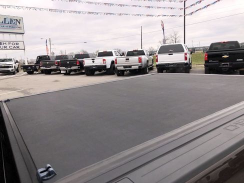 Used 2016 Chevrolet Silverado 1500 LTZ Z71 image 9