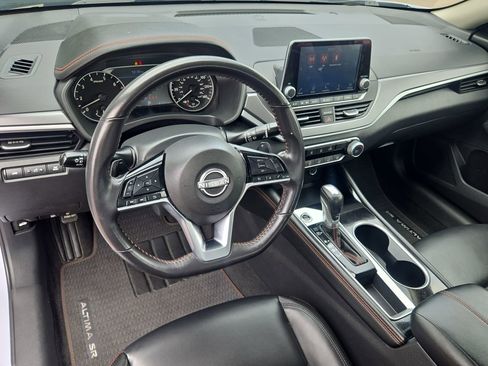 Certified 2025 Nissan Altima 2.5 SR FWD image 15
