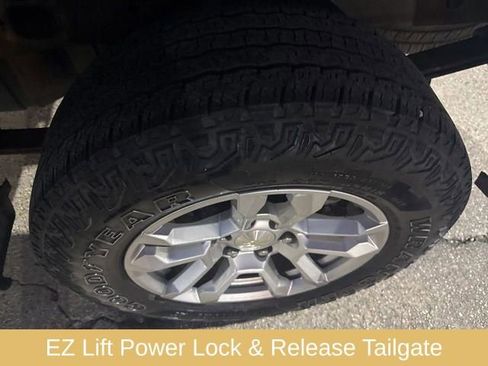 Used 2022 Chevrolet Silverado 1500 LT w/ Max Trailering Package image 25