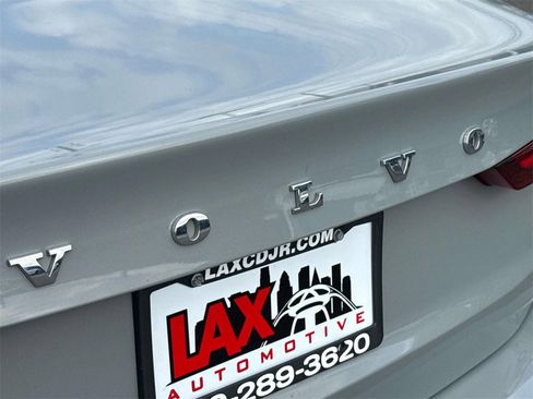 Used 2024 Volvo S60 B5 Plus image 5