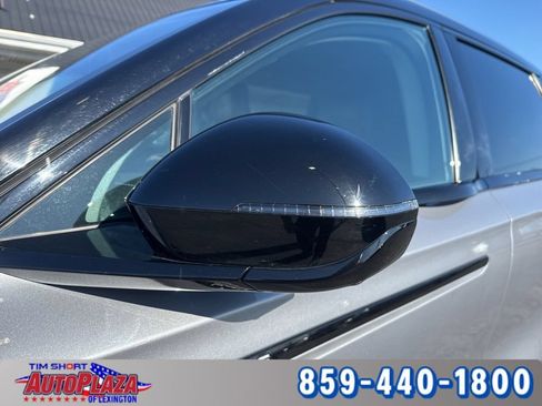 Used 2024 Lincoln Nautilus Reserve AWD/4WD image 13