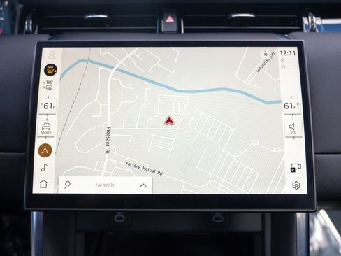 Certified 2024 Land Rover Discovery Sport S image 29