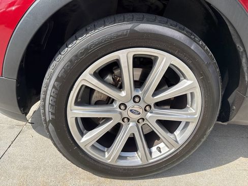 Used 2017 Ford Explorer Limited AWD/4WD image 28
