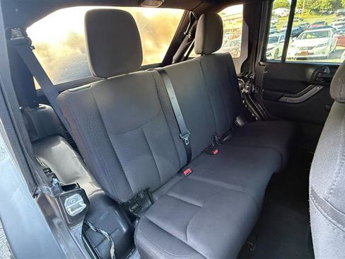Used 2016 Jeep Wrangler Unlimited Sport AWD/4WD image 20