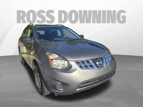 Used 2015 Nissan Rogue S w/ Convenience Package FWD image 3