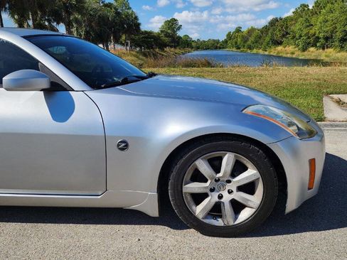Used 2003 Nissan 350Z Enthusiast image 5