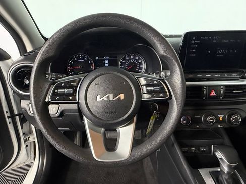 Used 2023 Kia Forte LXS FWD image 13