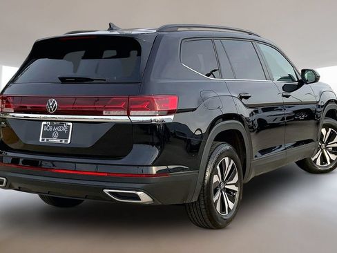 Used 2024 Volkswagen Atlas SE FWD image 2