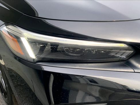 Used 2023 Honda Civic Sport image 25