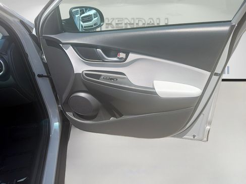 Used 2023 Hyundai Kona SEL w/ Convenience Package AWD/4WD image 30