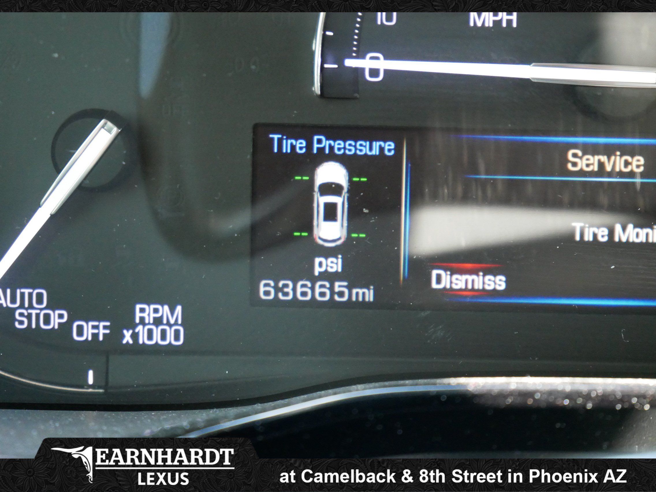 Used 2018 Cadillac XT5 Premium Luxury w/ Driver Assist Package FWD image 4
