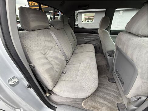 Used 2007 Toyota Tacoma PreRunner w/ SR5 Pkg #2 RWD image 16