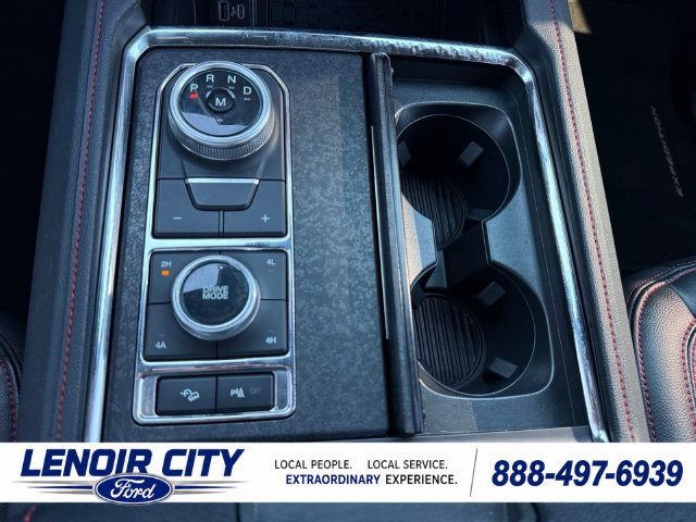 Used 2024 Ford Expedition Limited AWD/4WD image 28