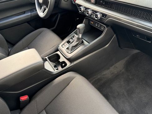 Certified 2025 Honda CR-V EX image 31