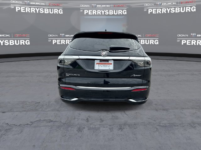 Used 2022 Buick Enclave Avenir w/ Avenir Technology Package AWD/4WD image 7