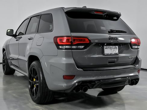 Used 2021 Jeep Grand Cherokee Trackhawk image 10