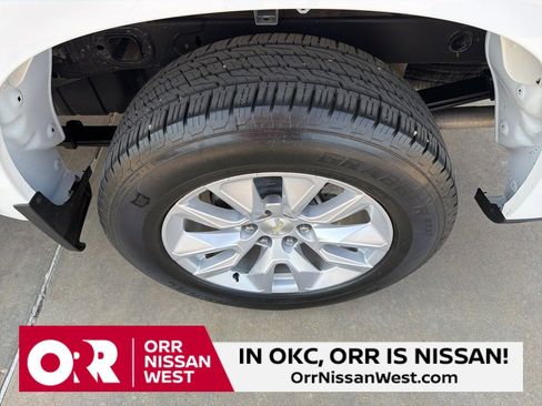 Used 2019 Chevrolet Silverado 1500 Custom w/ Custom Convenience Package image 9