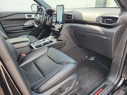 Used 2021 Ford Explorer ST w/ Equipment Group 401A AWD/4WD image 40