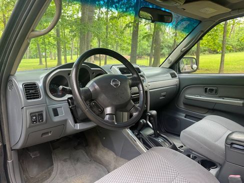 Used 2002 Nissan Frontier SE AWD/4WD image 59