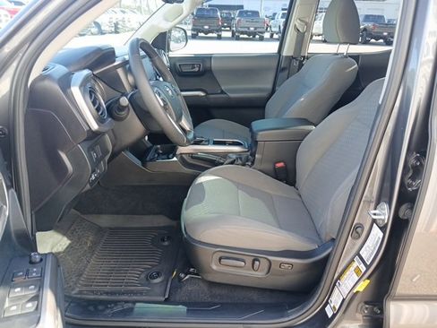Used 2021 Toyota Tacoma SR5 image 29