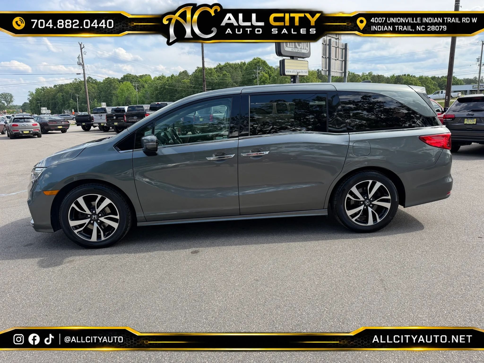 Used 2018 Honda Odyssey Elite image 4