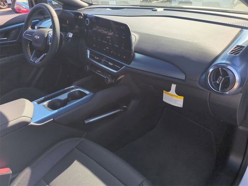 New 2026 Chevrolet Equinox EV LT w/ LPO, Blackout Package image 27