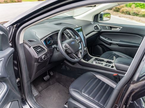 Used 2024 Ford Edge SEL image 21