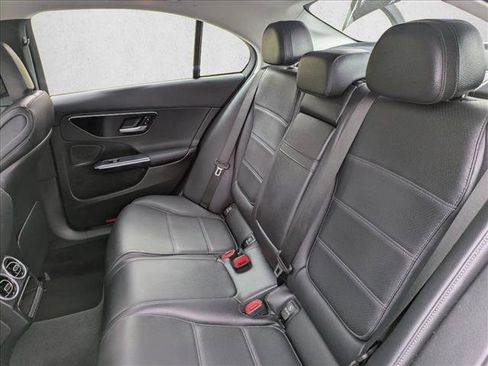 Used 2022 Mercedes-Benz C 300 Sedan image 18