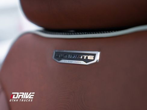 Used 2025 GMC Sierra 3500 Denali Ultimate image 44