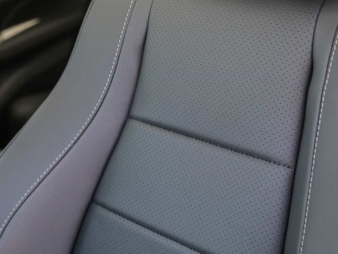 New 2026 Mercedes-Benz GLE 450e 4MATIC image 23