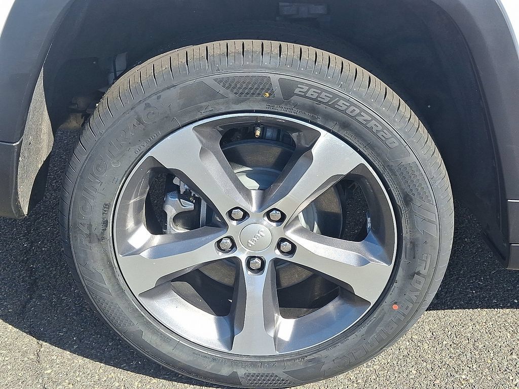 Used 2023 Jeep Grand Cherokee 4WD 4xe image 9
