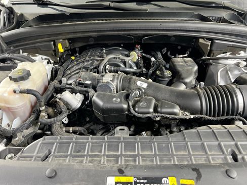 Used 2022 Jeep Grand Cherokee Limited image 31