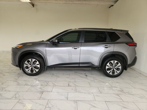 Used 2023 Nissan Rogue SV FWD image 4