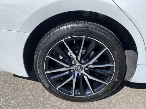 Used 2024 Toyota Camry SE image 16