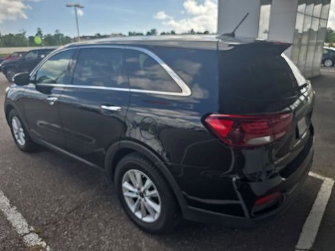 Used 2020 Kia Sorento L FWD image 3