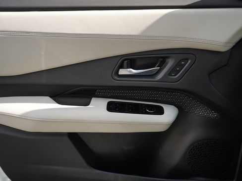 Used 2023 Nissan Ariya FWD image 37