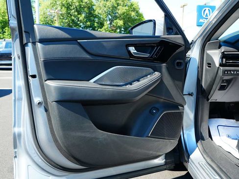 Certified 2024 Acura MDX SH-AWD w/ Advance Package image 15